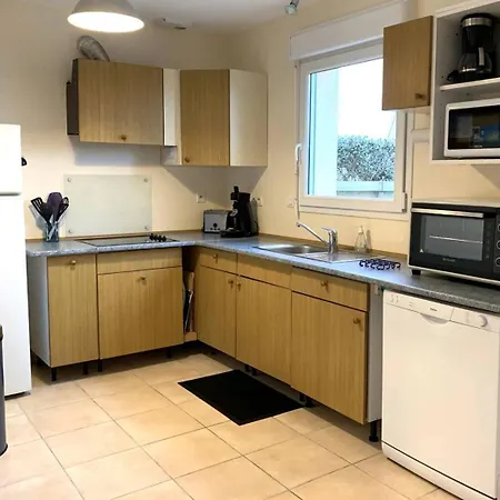 Villa Maison Vue Sur Avec Wifi, A 200m De La A - Ref 253 *